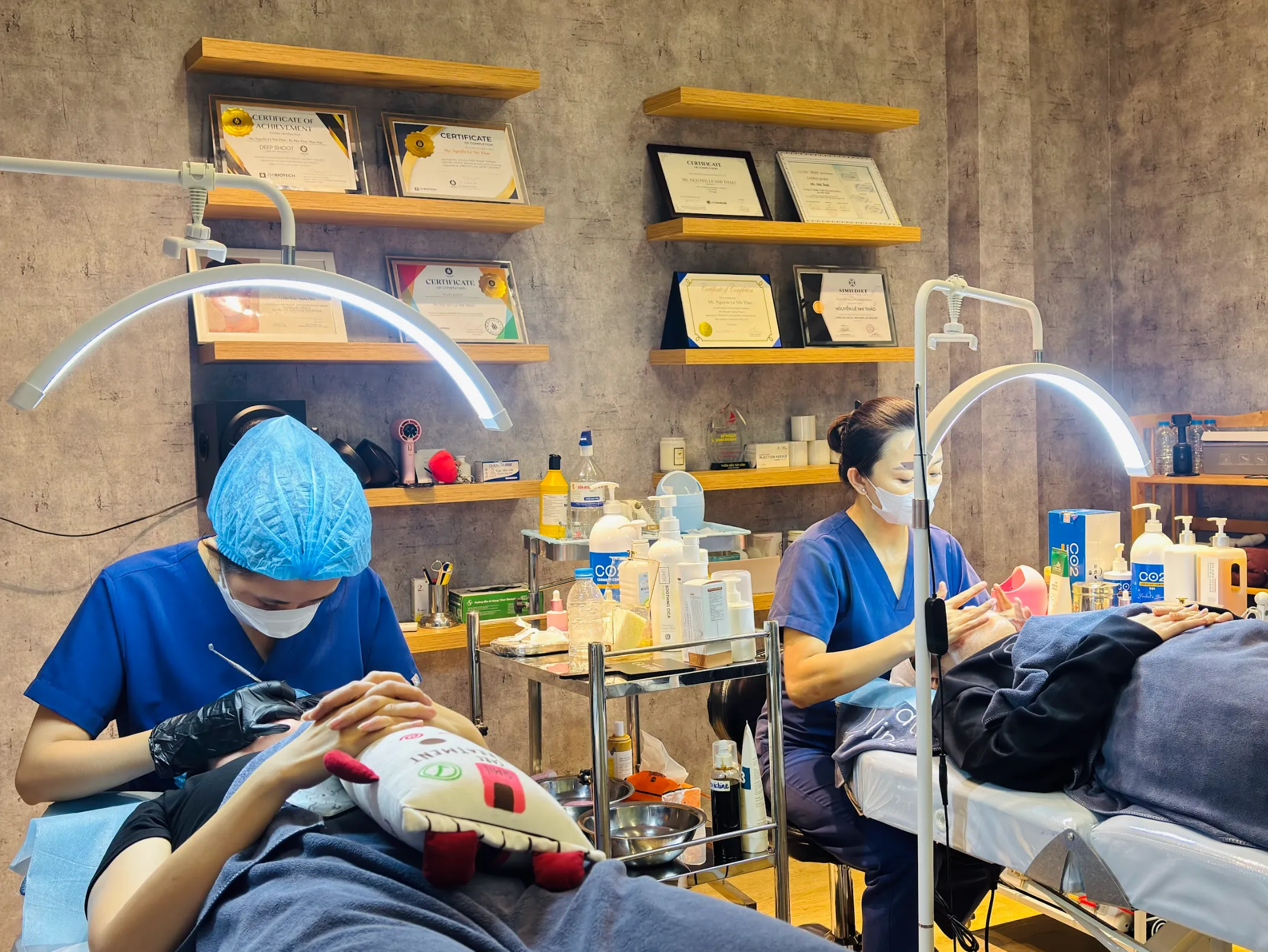 Công nghệ trị mụn