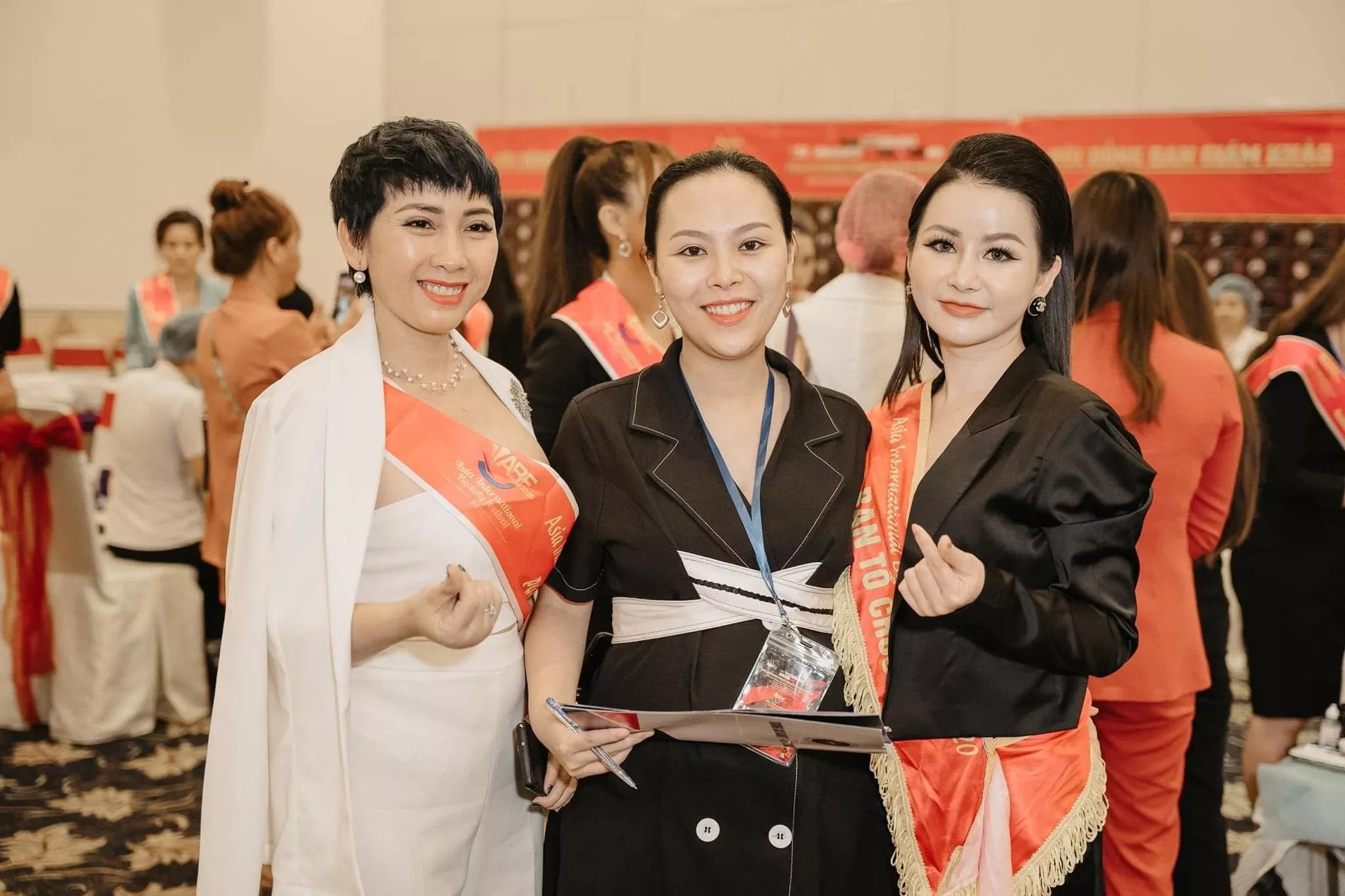 Minh họa Tu Nghiệp