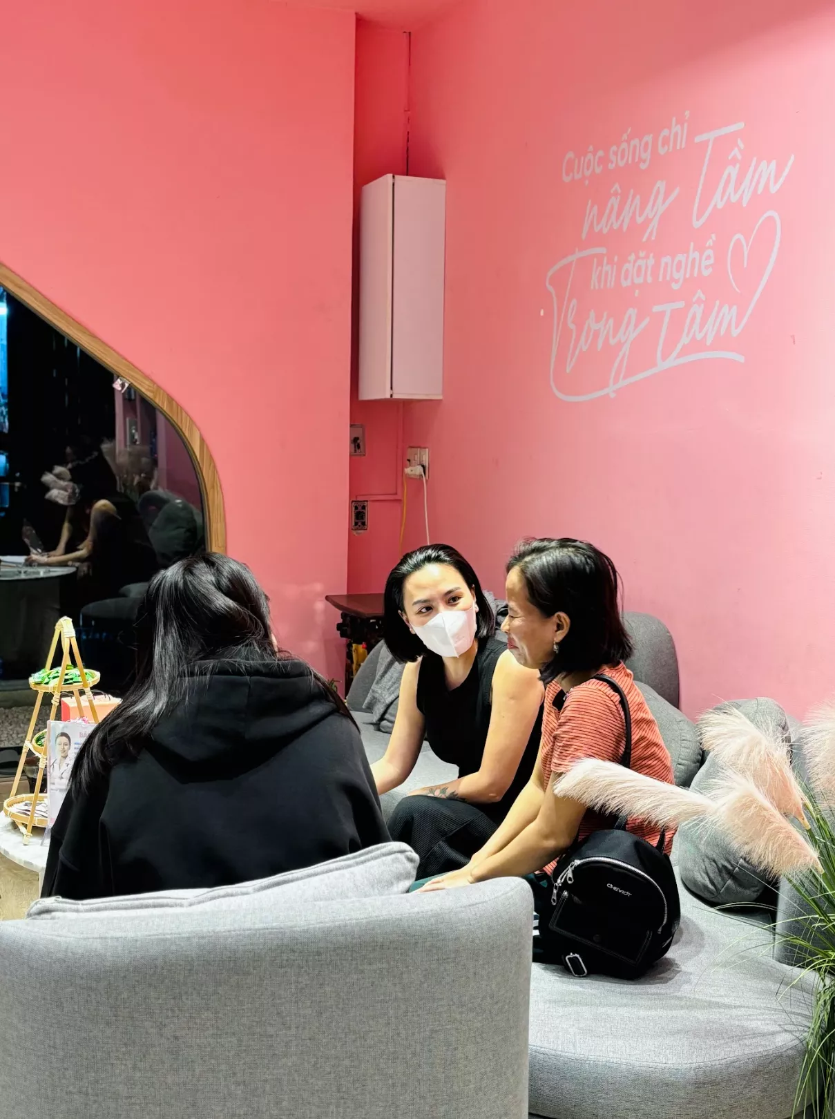 Khách hàng tại Nhi Thảo Spa