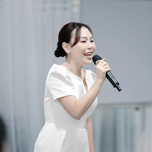 Cô Thảo